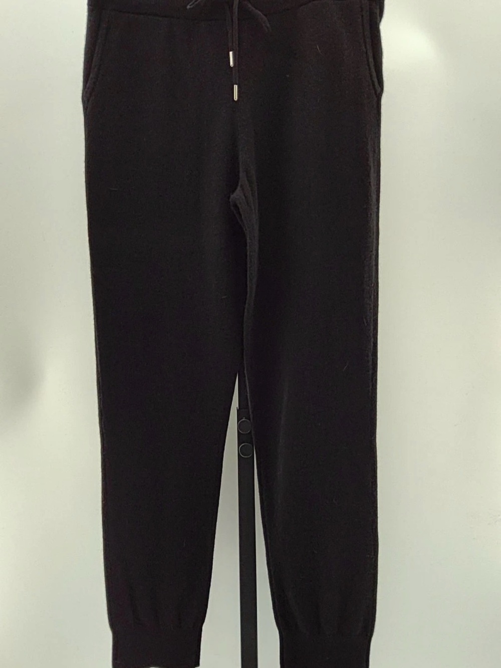 Quince Men Mongolian
Cashmere Sweatpants Black
Pants M